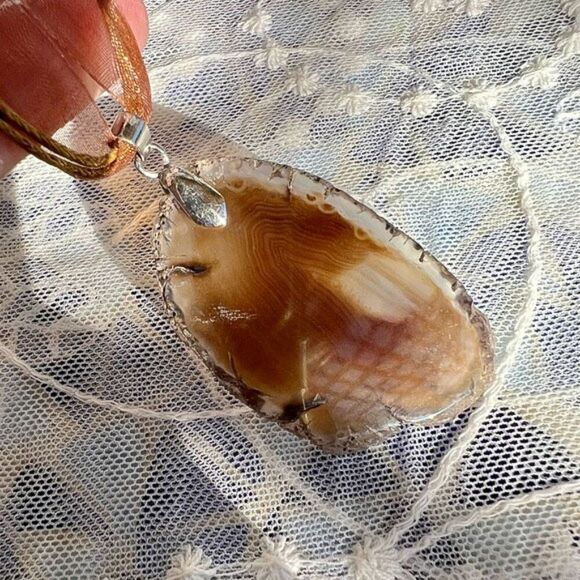 Genuine Geode Slab Necklace Brown & Cream 16" - 18" - Picture 10 of 11